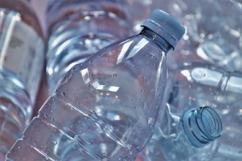 Zmierzmy się z wyzwaniem recyklingu – Nowoczesne rozwiązania do odbioru odpadów przemysłowych
